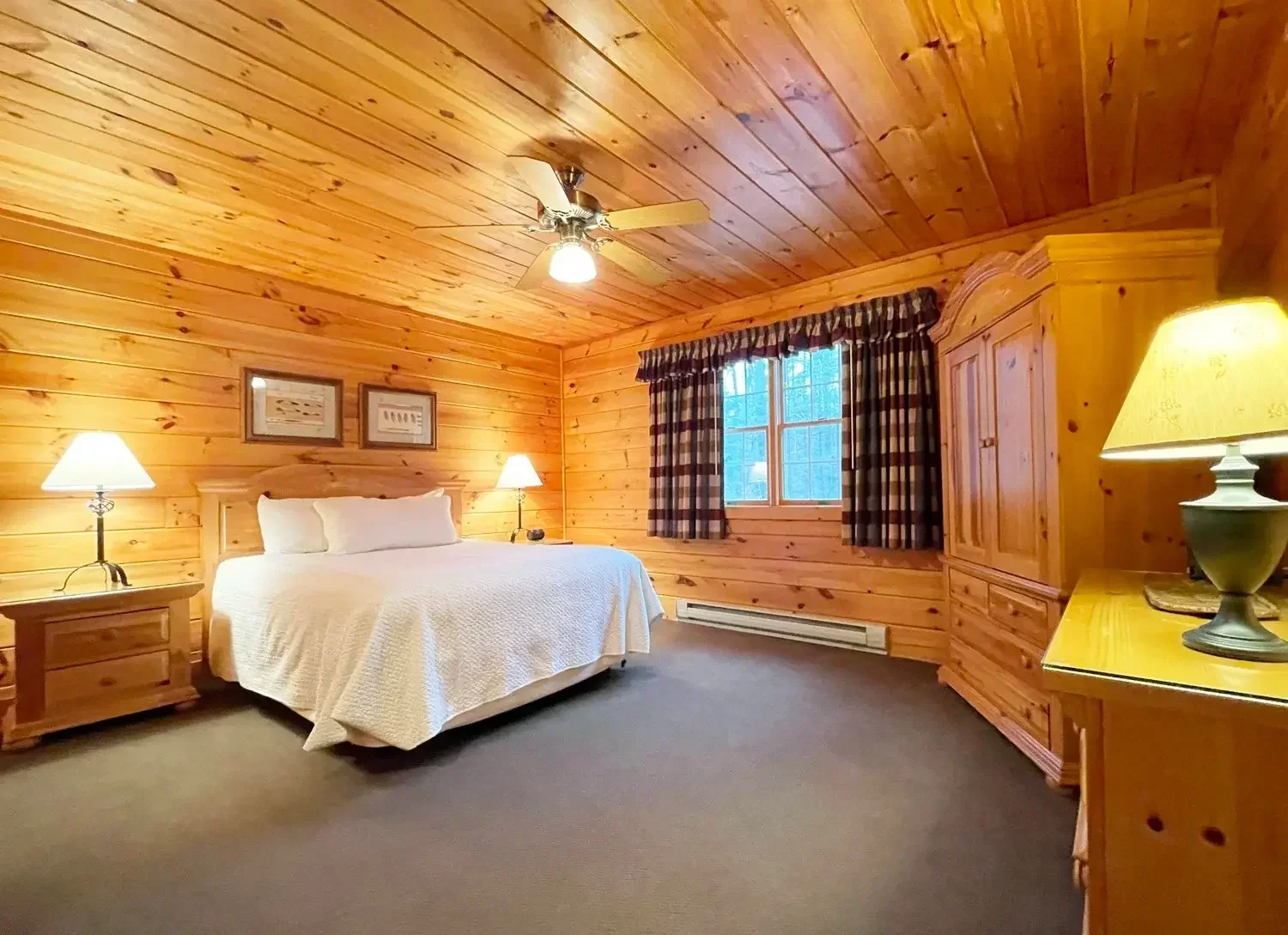 Hemlock Cabin #55 – Queen Bedroom 2