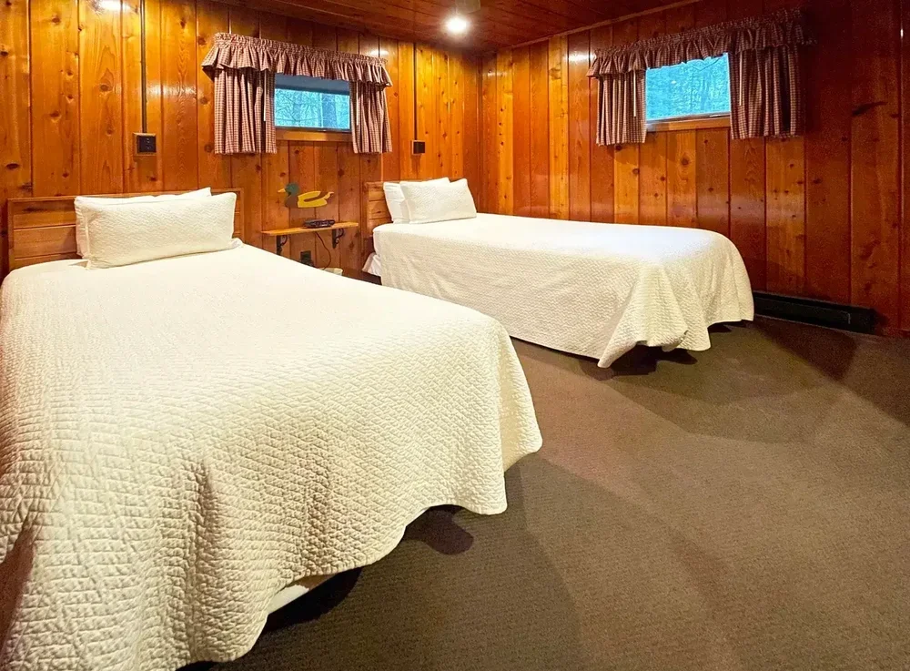 Lakeview Cottage #34 – Bedroom Two