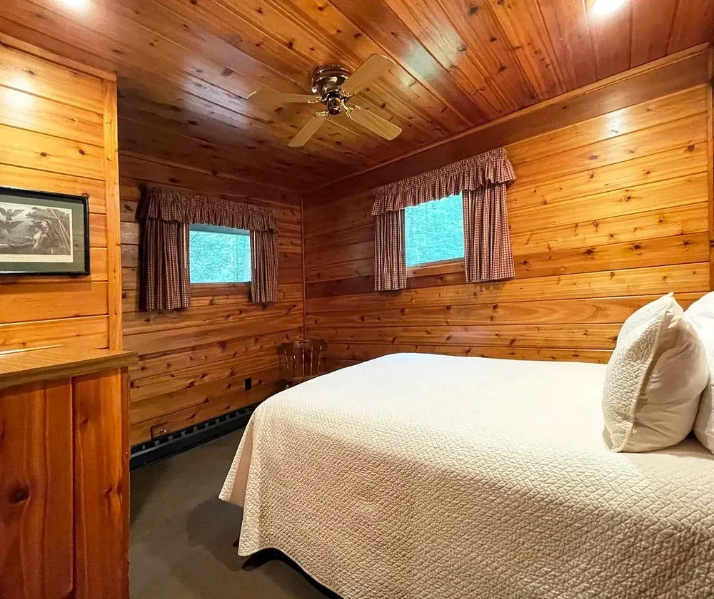 Bedroom Two – Lakeview Cottage 40