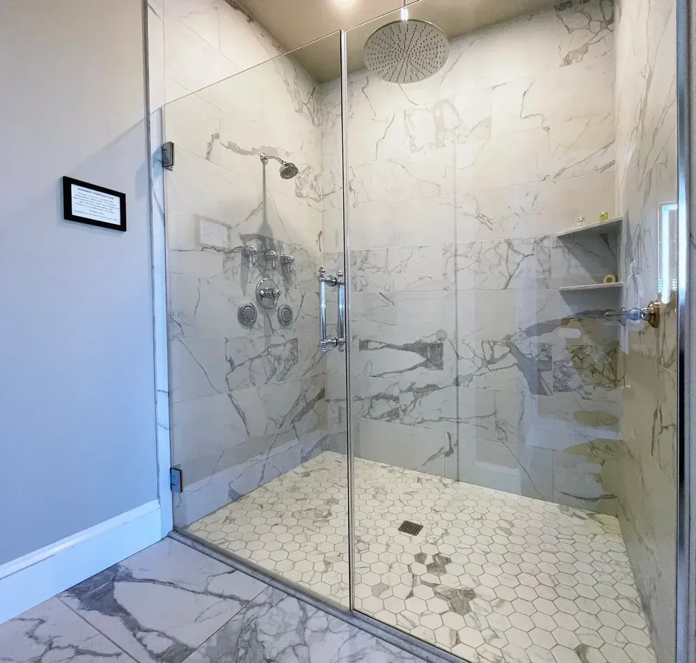 Luxury Hill Suite 12 Rainfall Shower