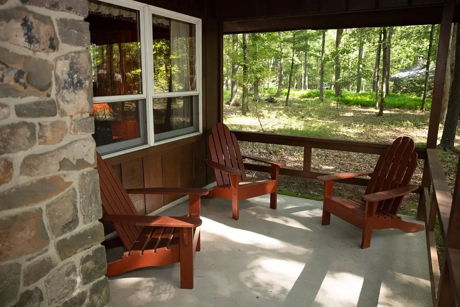 Lakeview Cottage #36 – Porch Seating