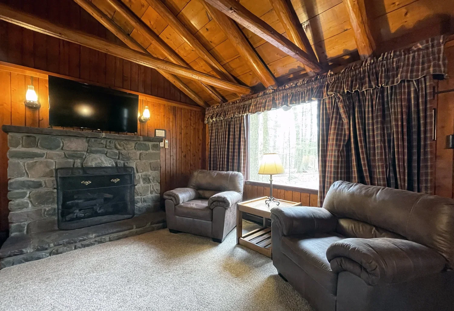 Woodside Cabin 30 Living Room