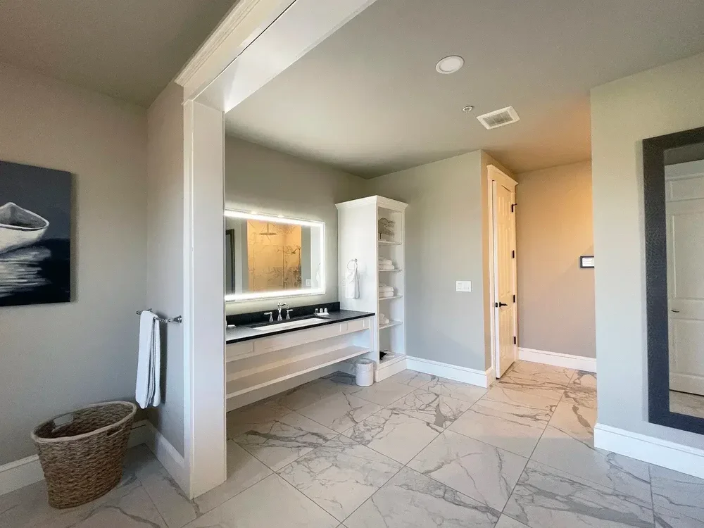 Luxury Hill Suite 12 Bathroom Vanity