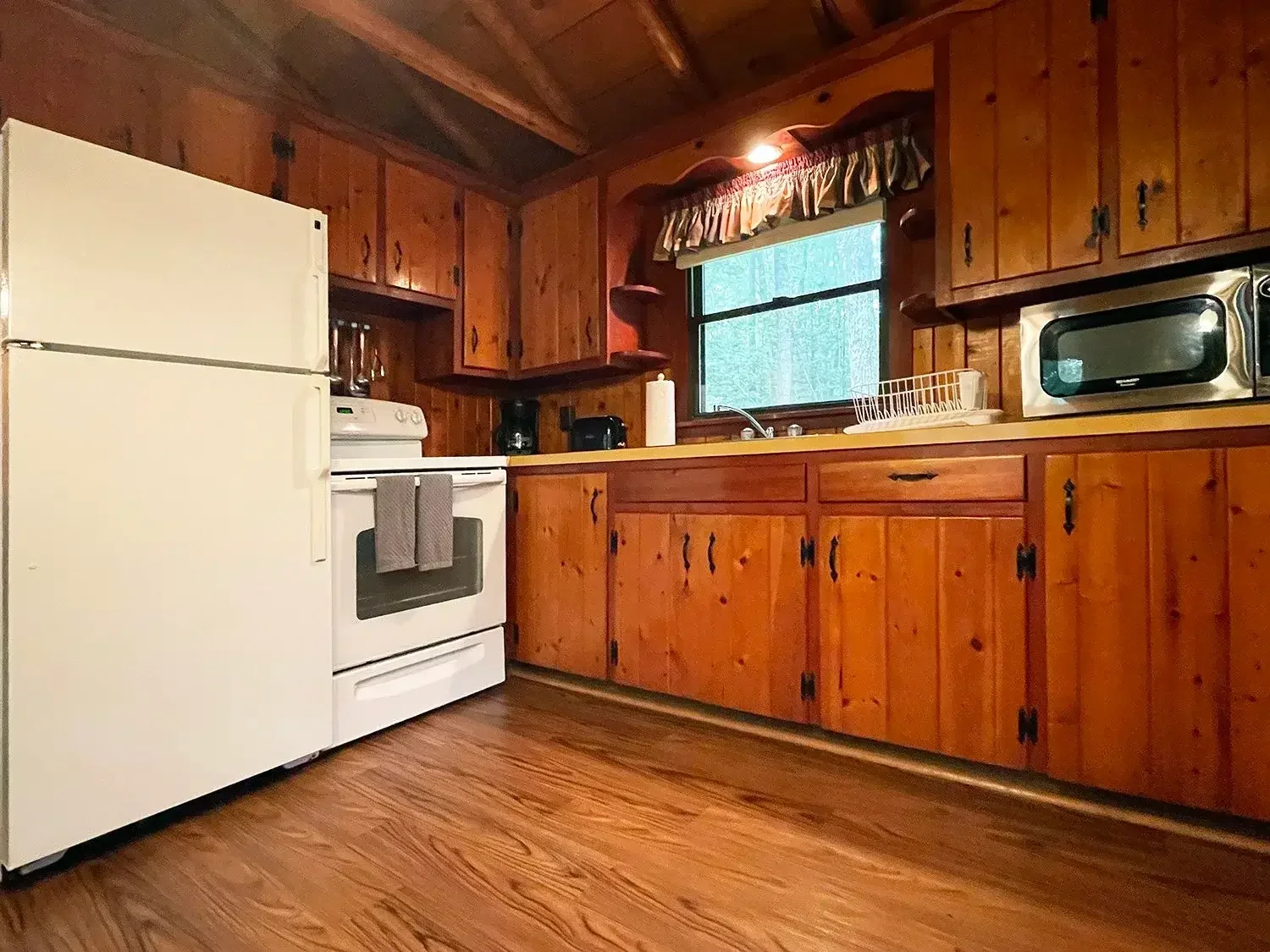 Woodside Cabin 7 Kitchen