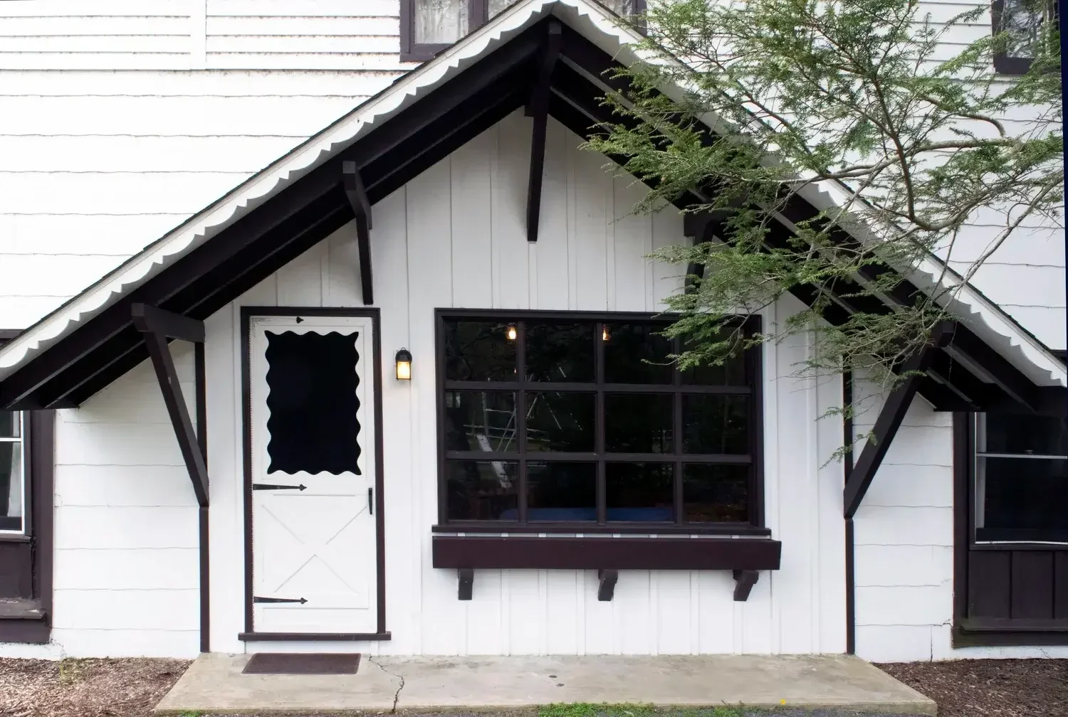 Seasonal Apartments 22–23 Exterior