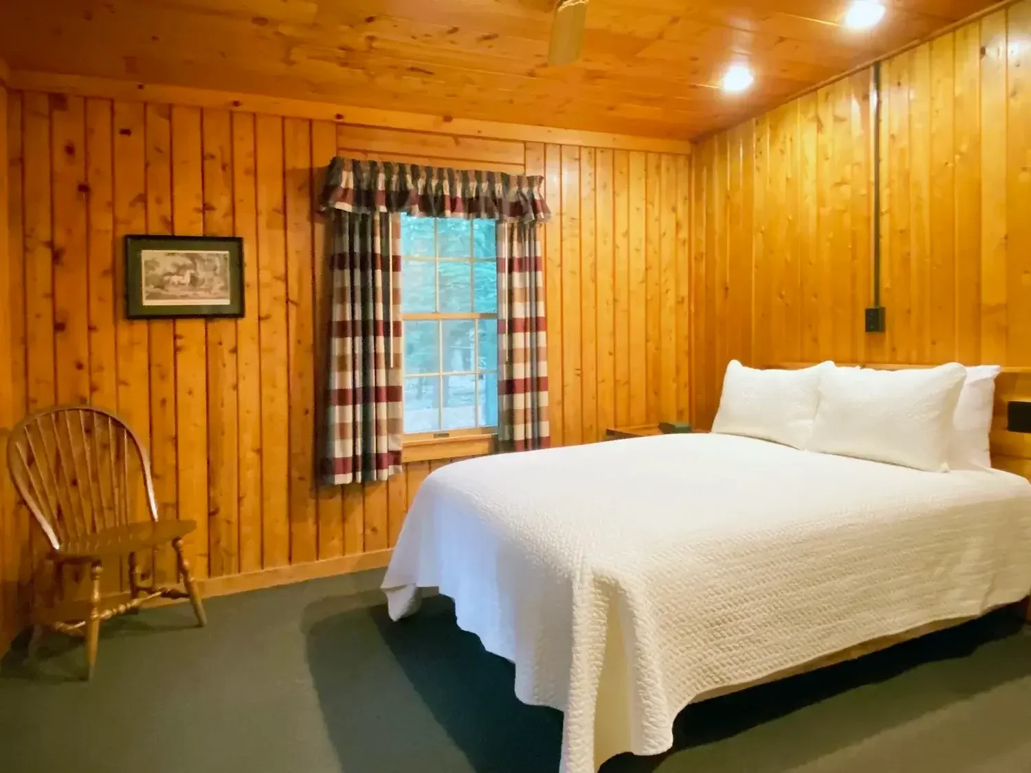 Bedroom One – Woodside Cabin 29