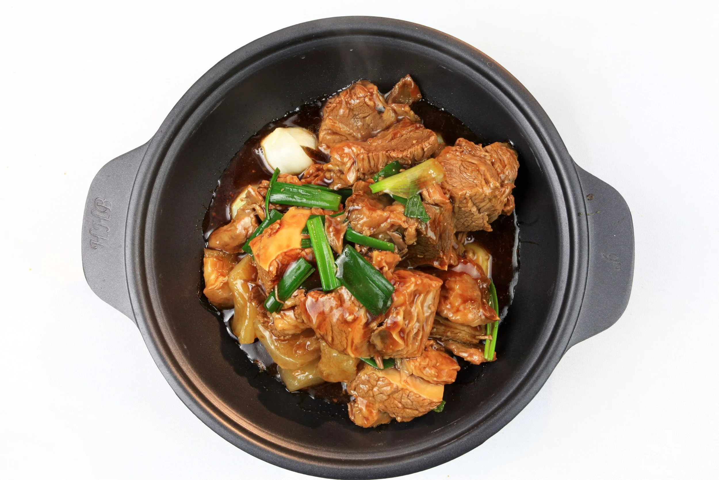 柱侯牛筋腩煲 Stewed beef brisket & Tendon in hot pot 2-min.jpg