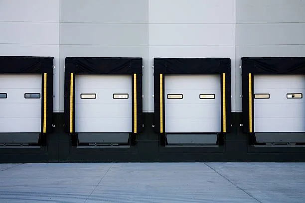 Toro Loading Docks