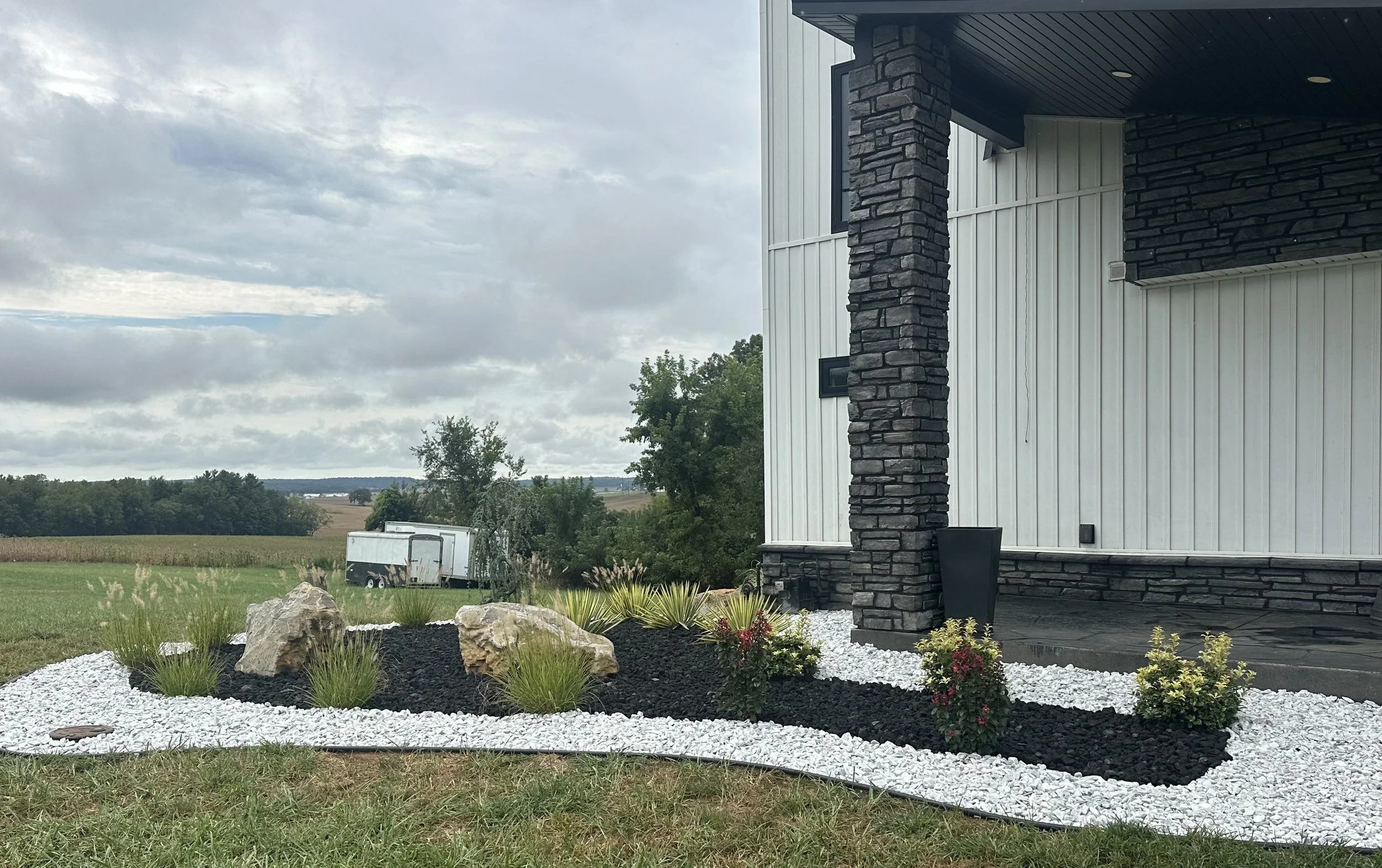 Landscaping - Flaherty, Kentucky 40175