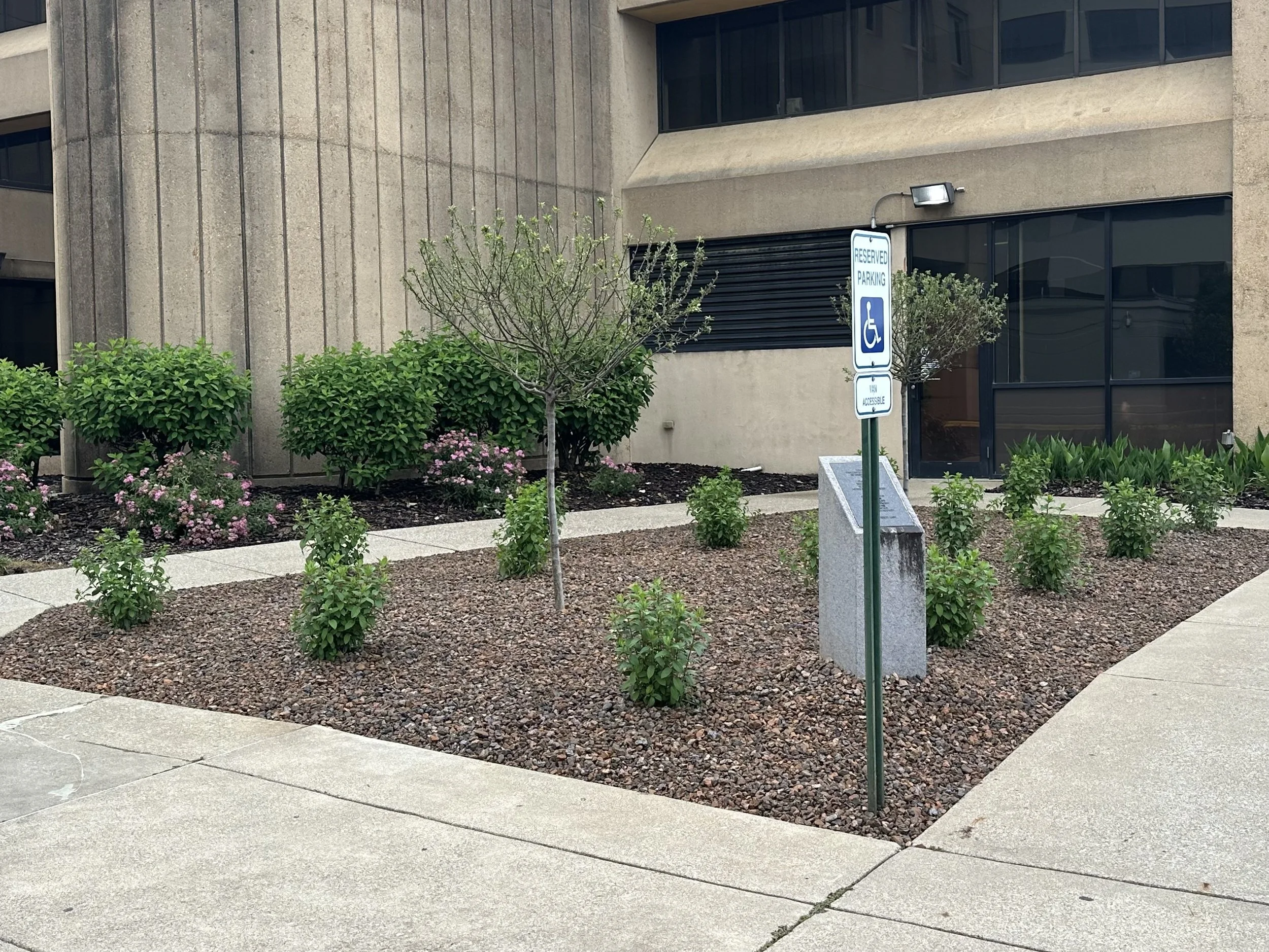 Landscaping, Baptist Health Hardin, Elizabethtown, KY 42701