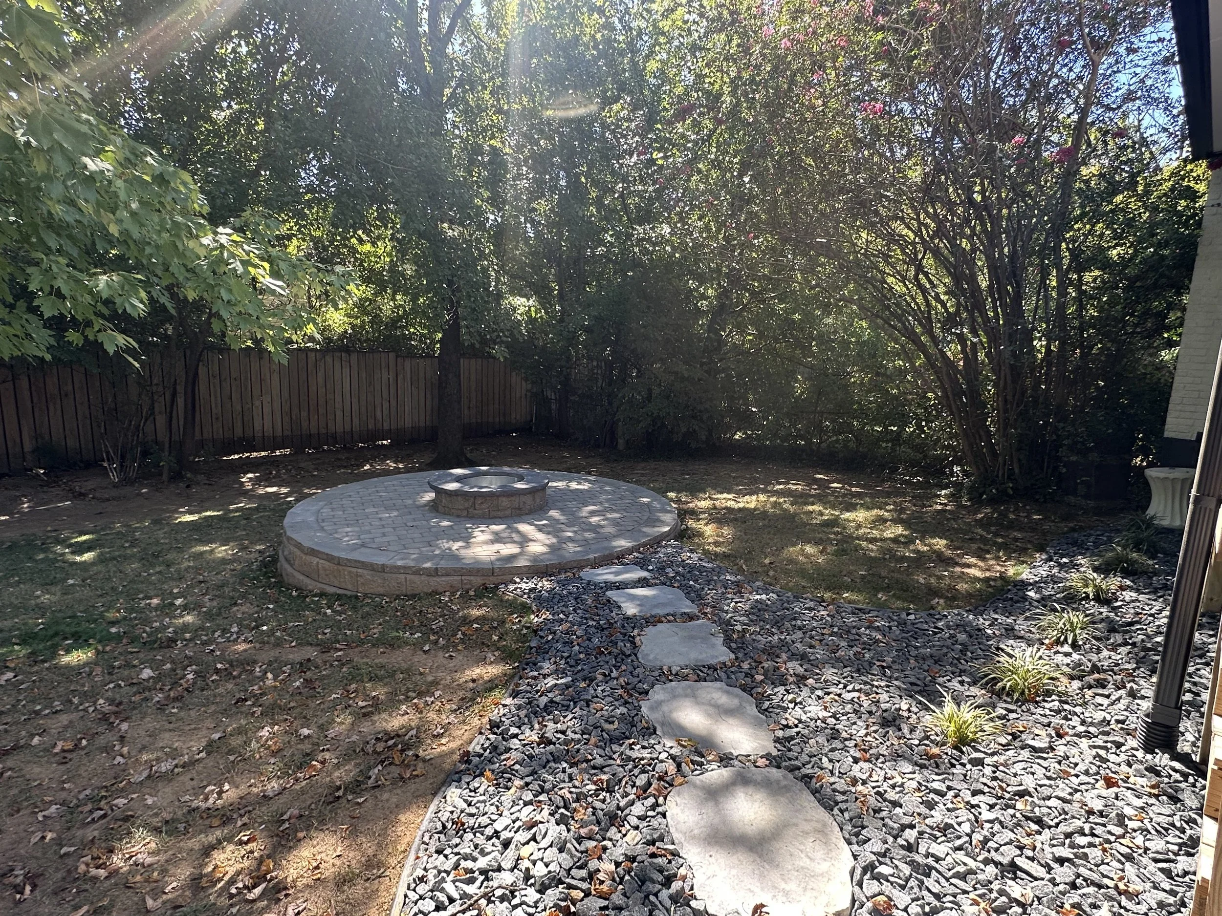 Landscaping - hardscaping - fire pit
Louisville, Kentucky