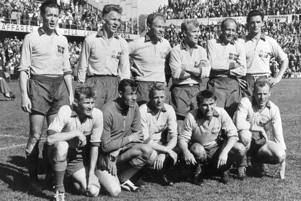 The sturdy IKEA defense of Sweden stayed strong until meeting Brazil and rising star Pelé in the 1958 final. 
