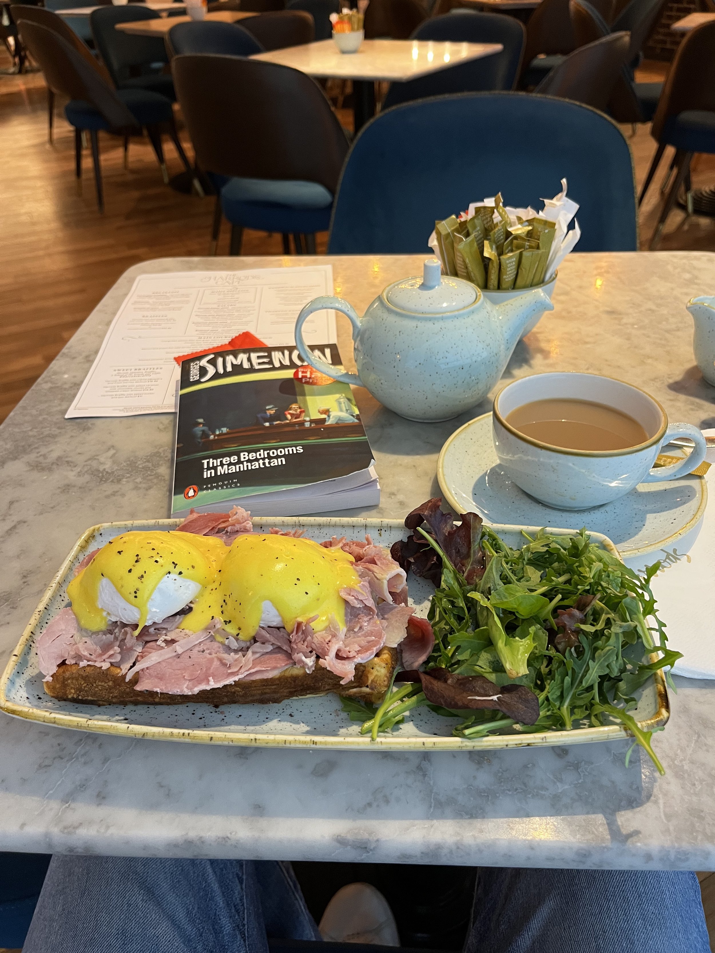 The one and only braffle hollandaise.