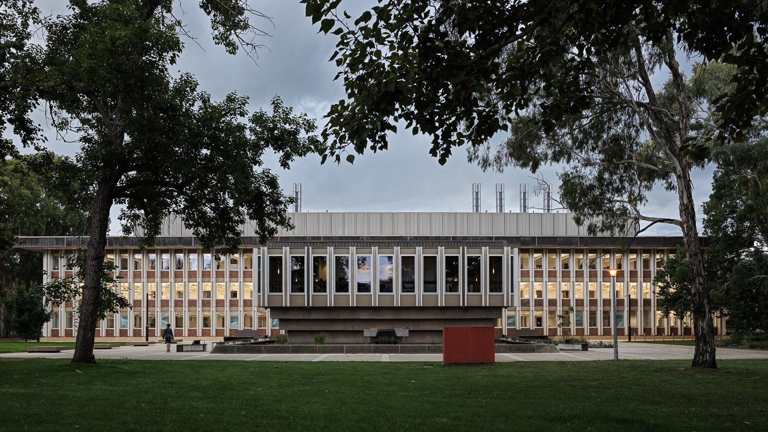 ANU BIRCH BUILDING
HASSELL