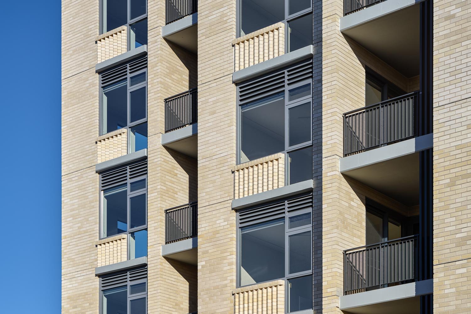 WARWICK FARM SOCIAL HOUSING
REID CAMPBELL