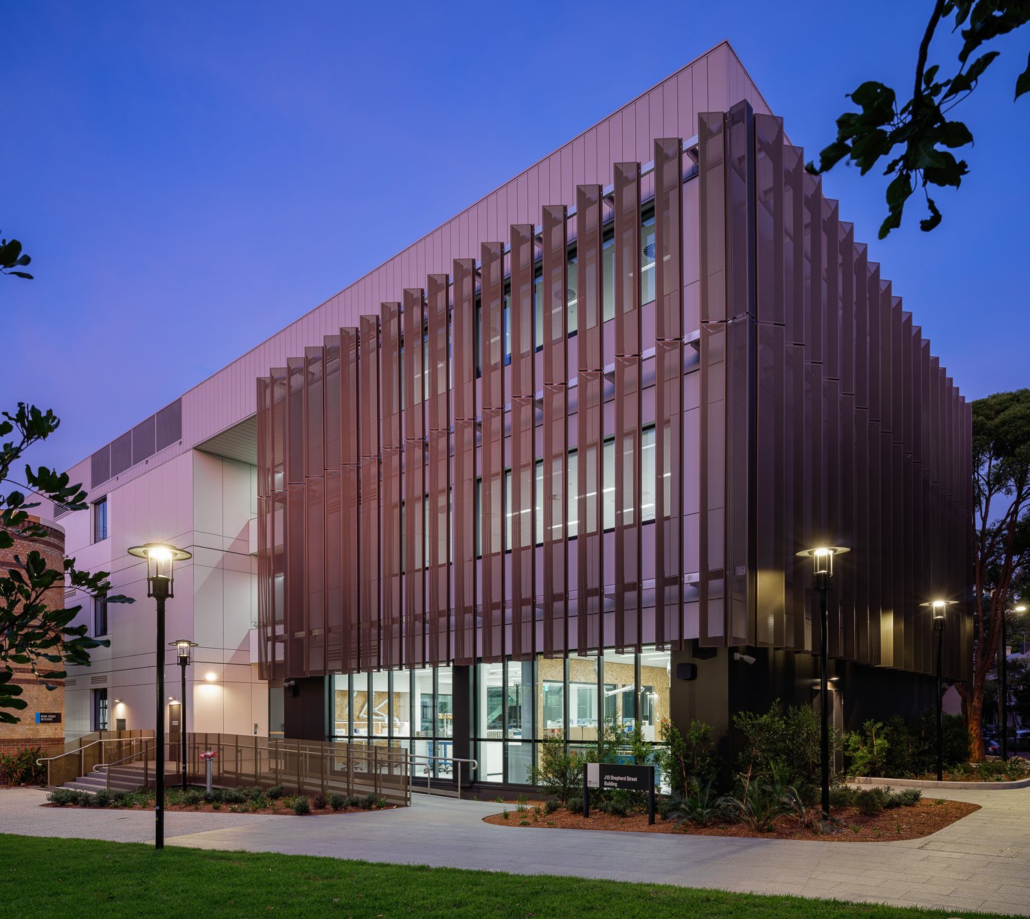 UOS SCHOOL OF ENGINEERING
BUILDCORP x CUSTANCE ASSOCIATES