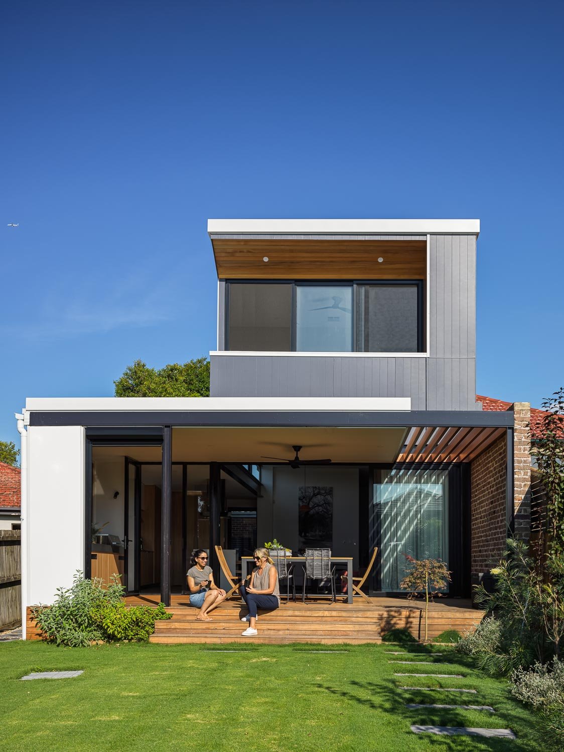 RUSSELL LEA SEMI
VANESSA WEGNER ARCHITECT