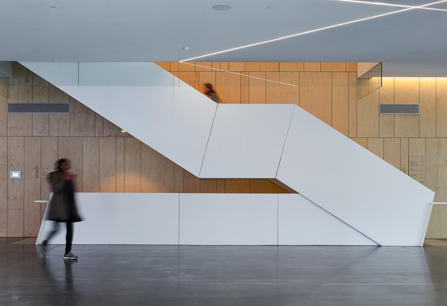 UNIVERSITY OF SA PRIDHAM HALL
SNØHETTA X JPE DESIGN STUDIO