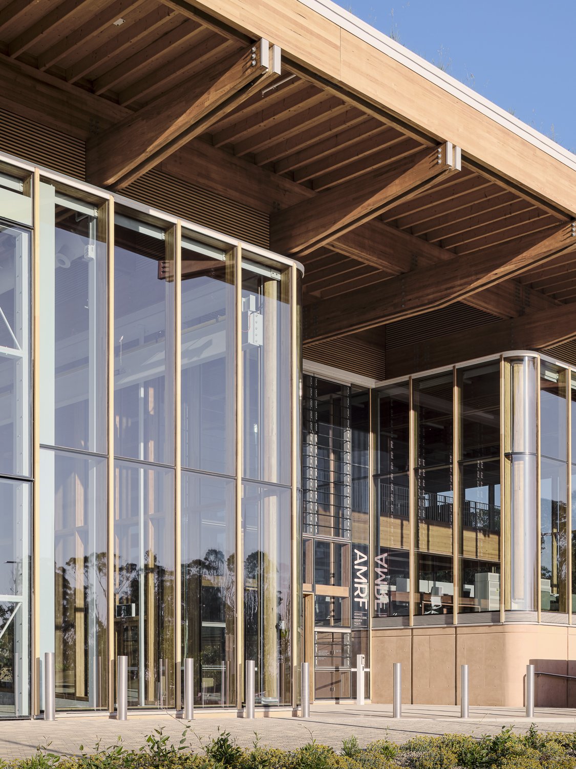 AMRF FIRST BUILDING
HASSELL