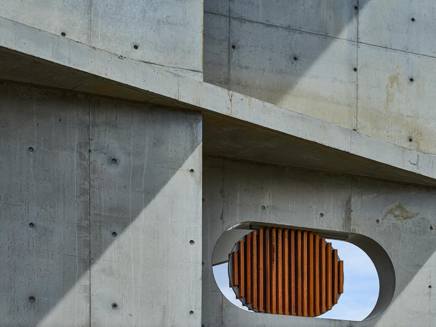 ROSA BULLATA APARTMENTS
CANDALEPAS ASSOCIATES