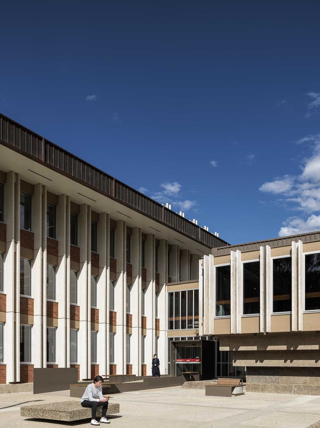 ANU BIRCH BUILDING
HASSELL