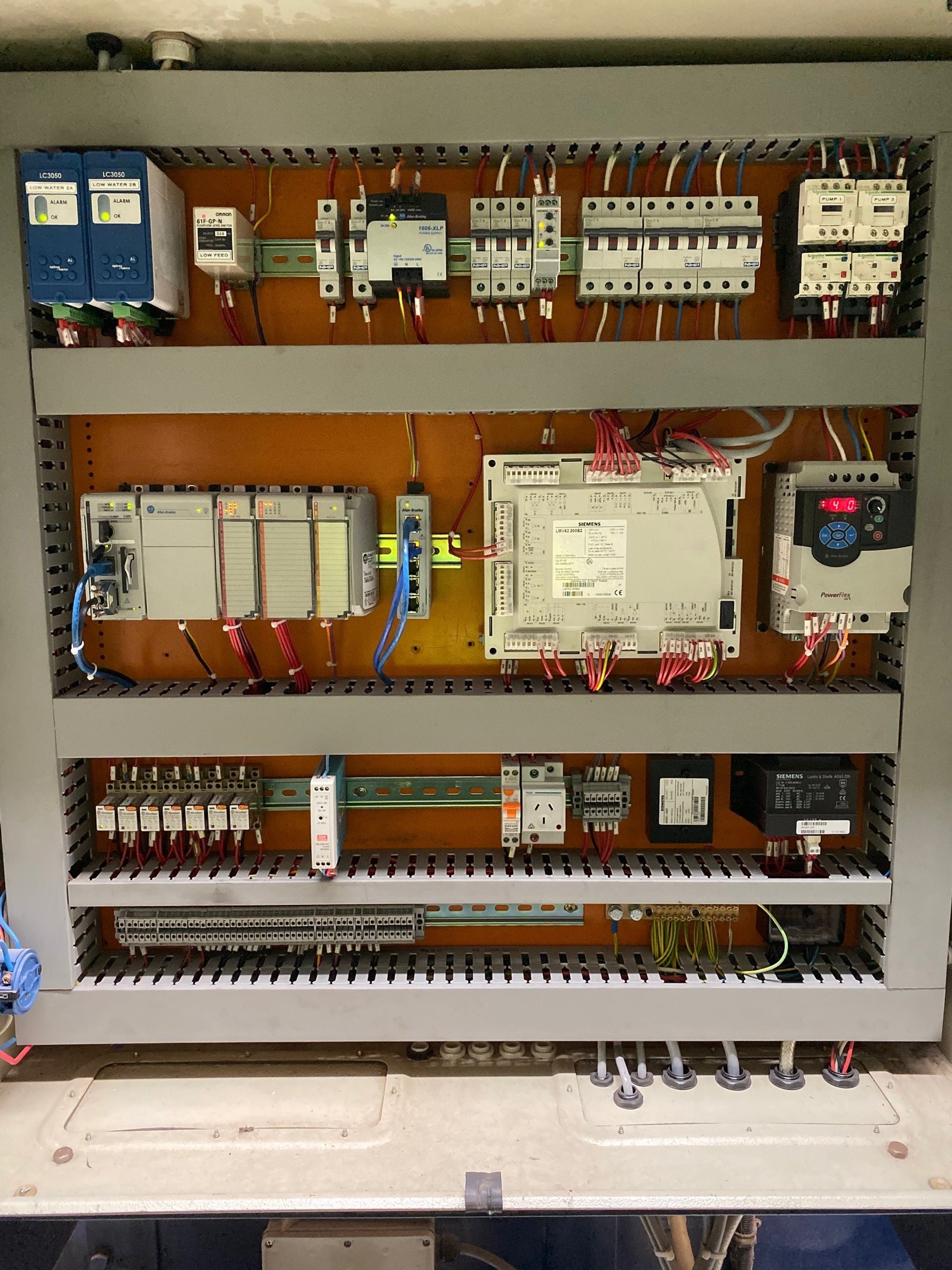 Simon - boiler control board.jpg