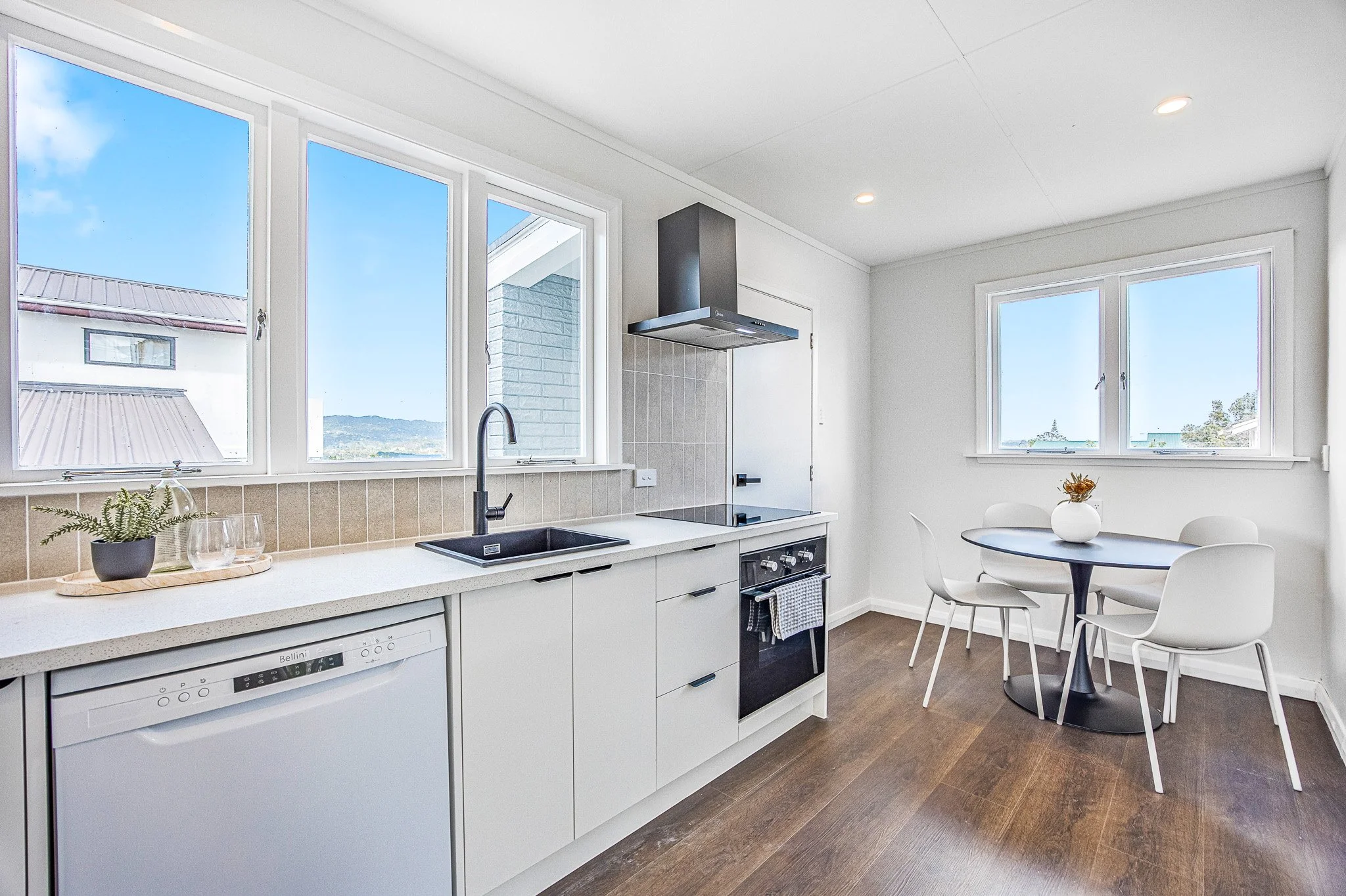 1 - 115 Sunnyside Rd.jpg
