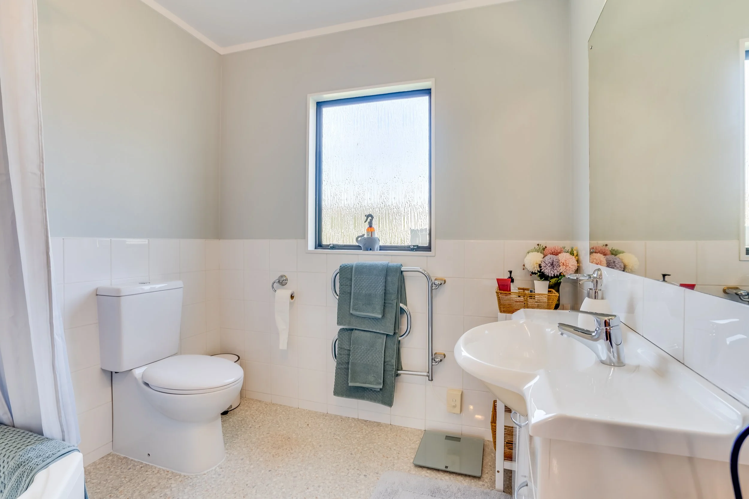 11 - 25A Fairclough Road.jpg