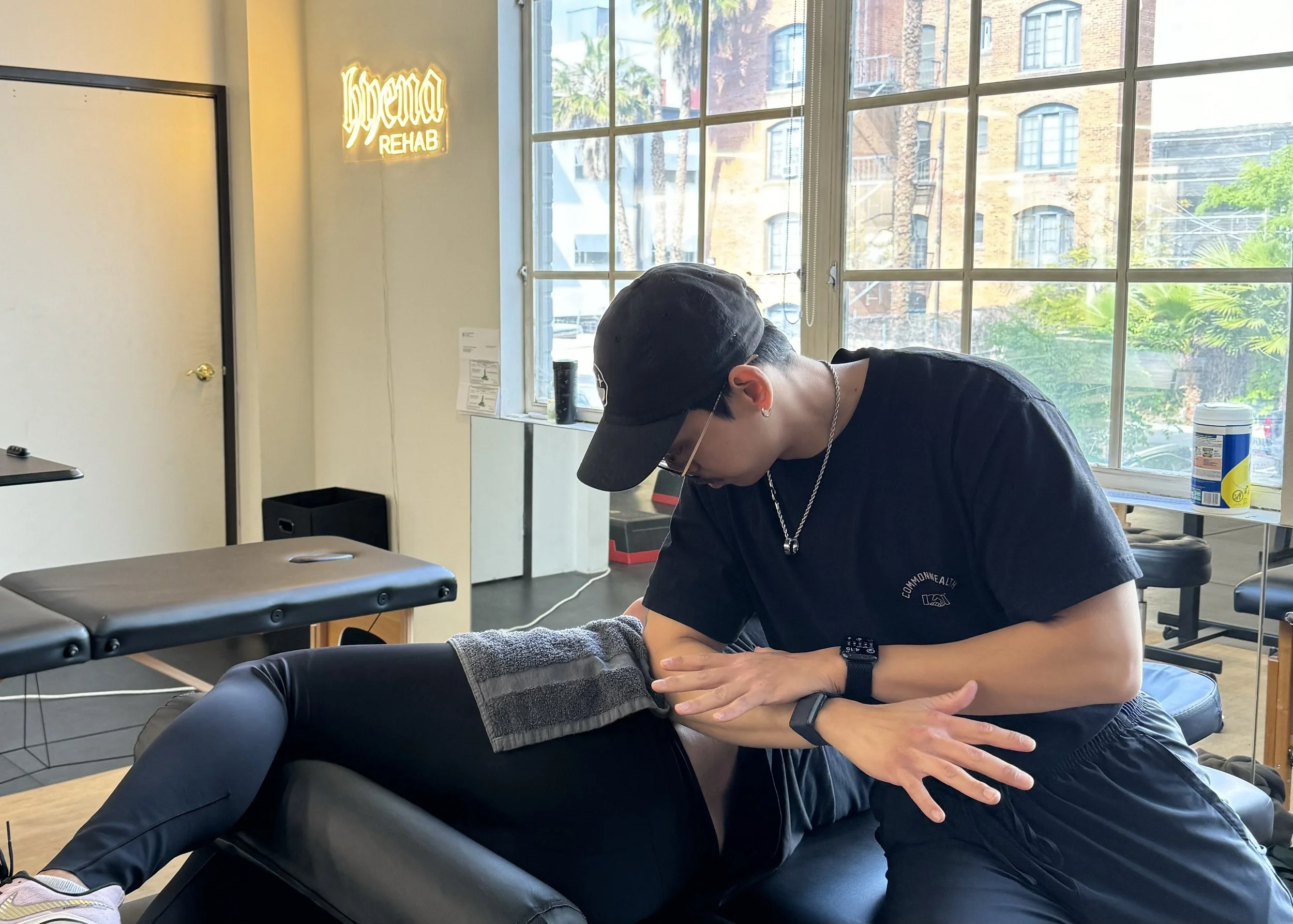 What Makes a Physical Therapy Clinic the Best in Los Angeles?