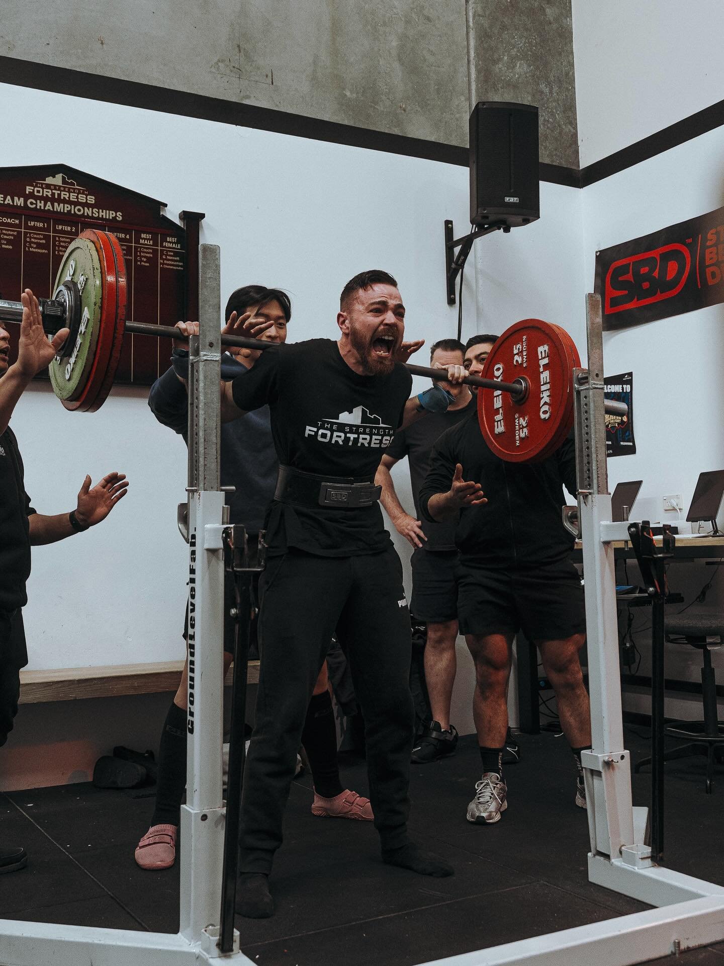 Biannual Serotonin Day ❤️&zwj;🔥

Mid Year Max Out 2025 ✔️ so much damn love in the room.

#powerlifting #fromthefortress

📸 @phamstring