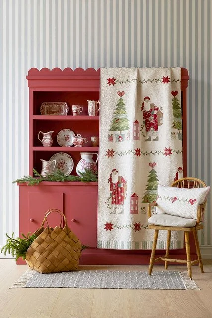cream quilt display.jpg