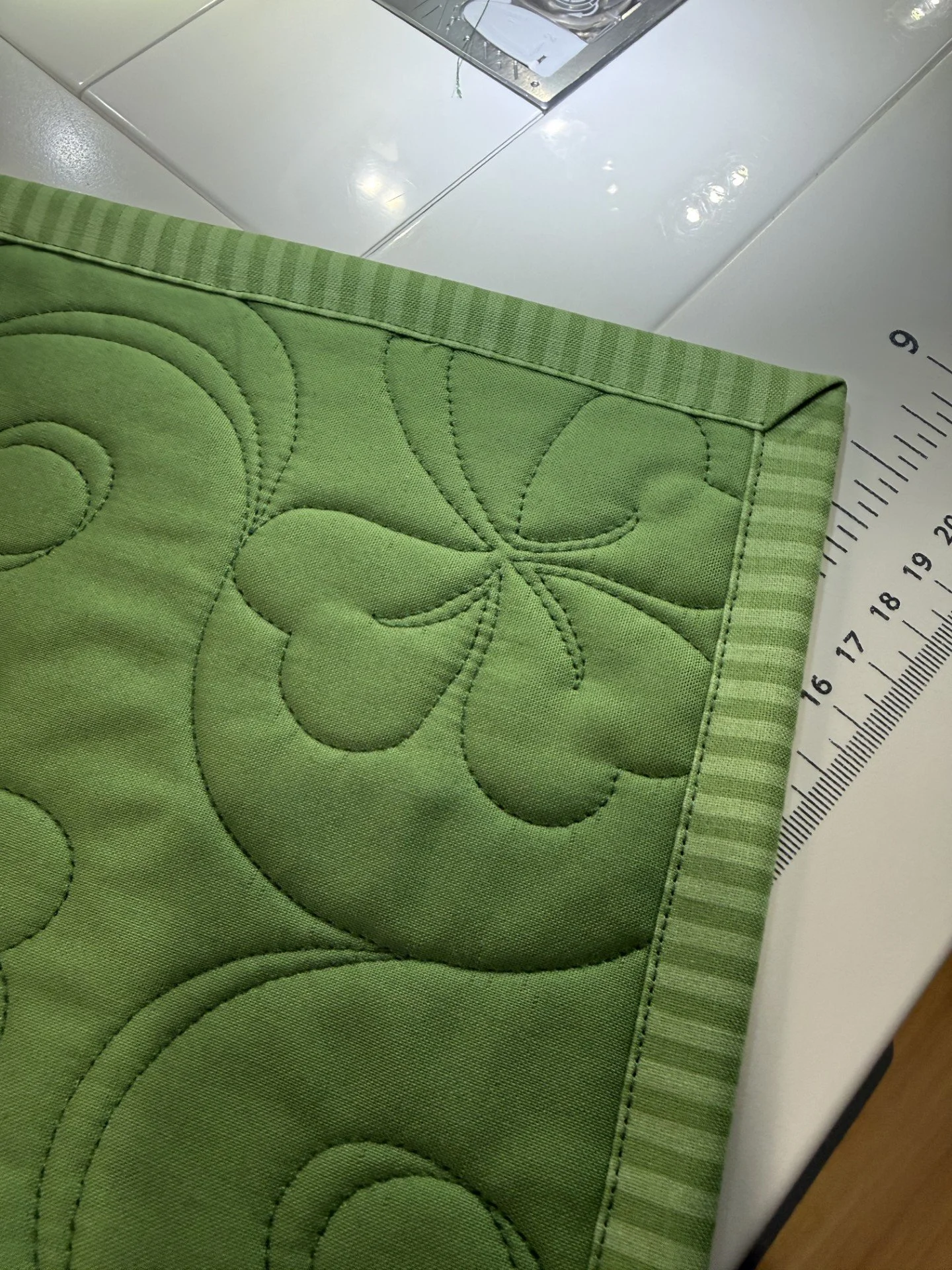 binding shamrock.jpg