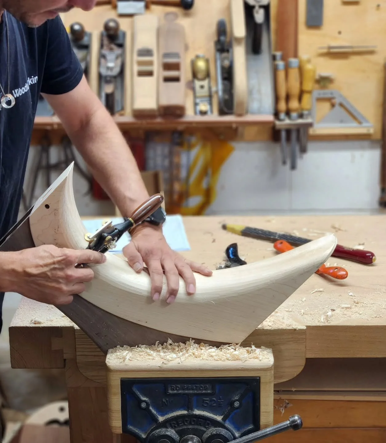 Shaping by hand, transitioning curves, seeing by hand as much as by eye - definitely one of my favourite parts of the process. 

#handmade #spokeshave #nzdesign #furnituremaker #woodworking