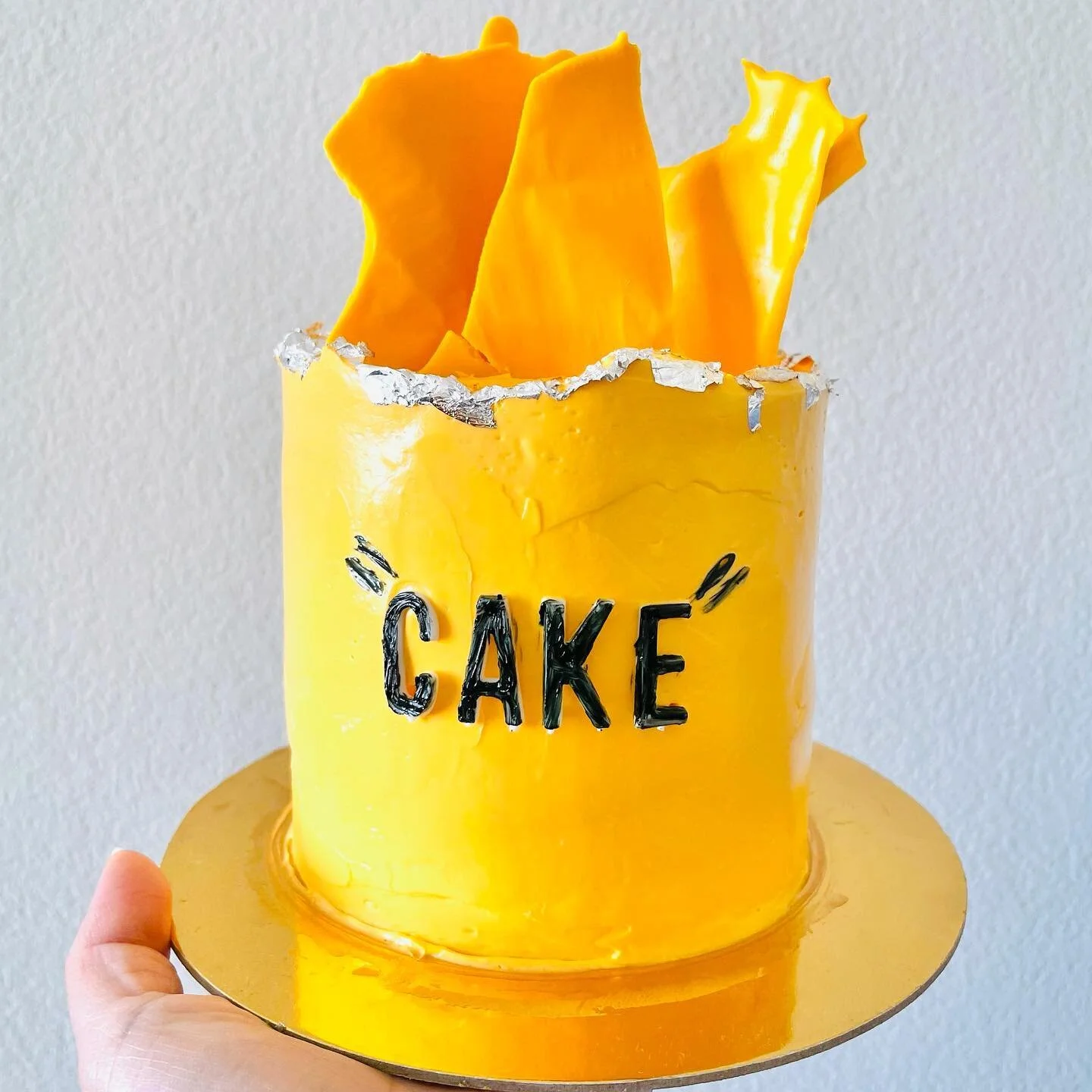 &ldquo;CAKE&rdquo; swipe to see the inspiration. 💛

#offwhite #offwhitexnike #airforce1 #cake #cakeart #cakeartbox #colourmill #offwhitecake