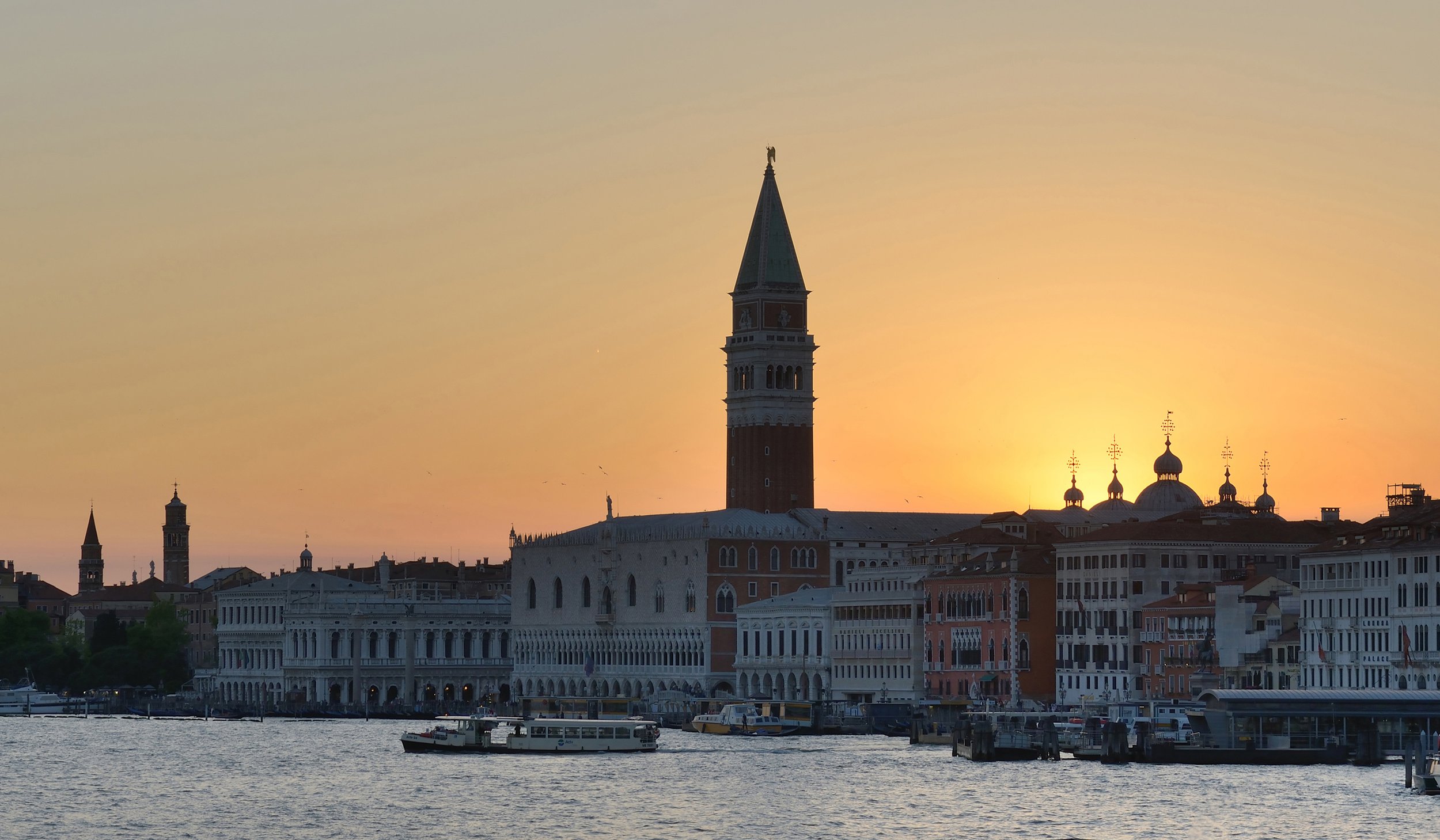 Antonio Vivaldi: Il Prete Rosso ‘The Red Priest’
