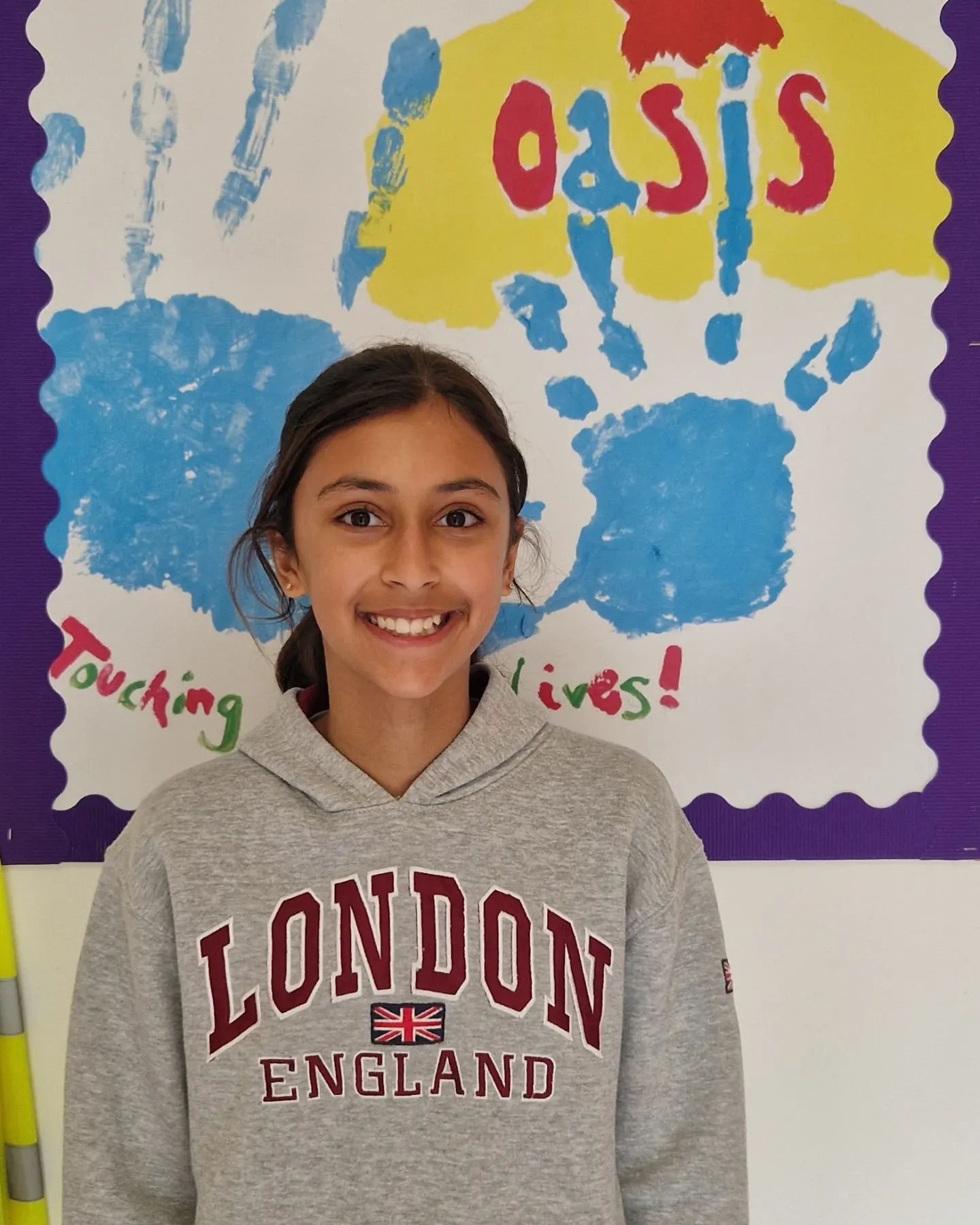A shining example of compassion at just 11 years old! 🌟 Meet Sofia, a @danes_hill_school pupil, who not only volunteered her time at our Easter Food Bank but also went above and beyond by generously using her own pocket money to buy toiletries for f