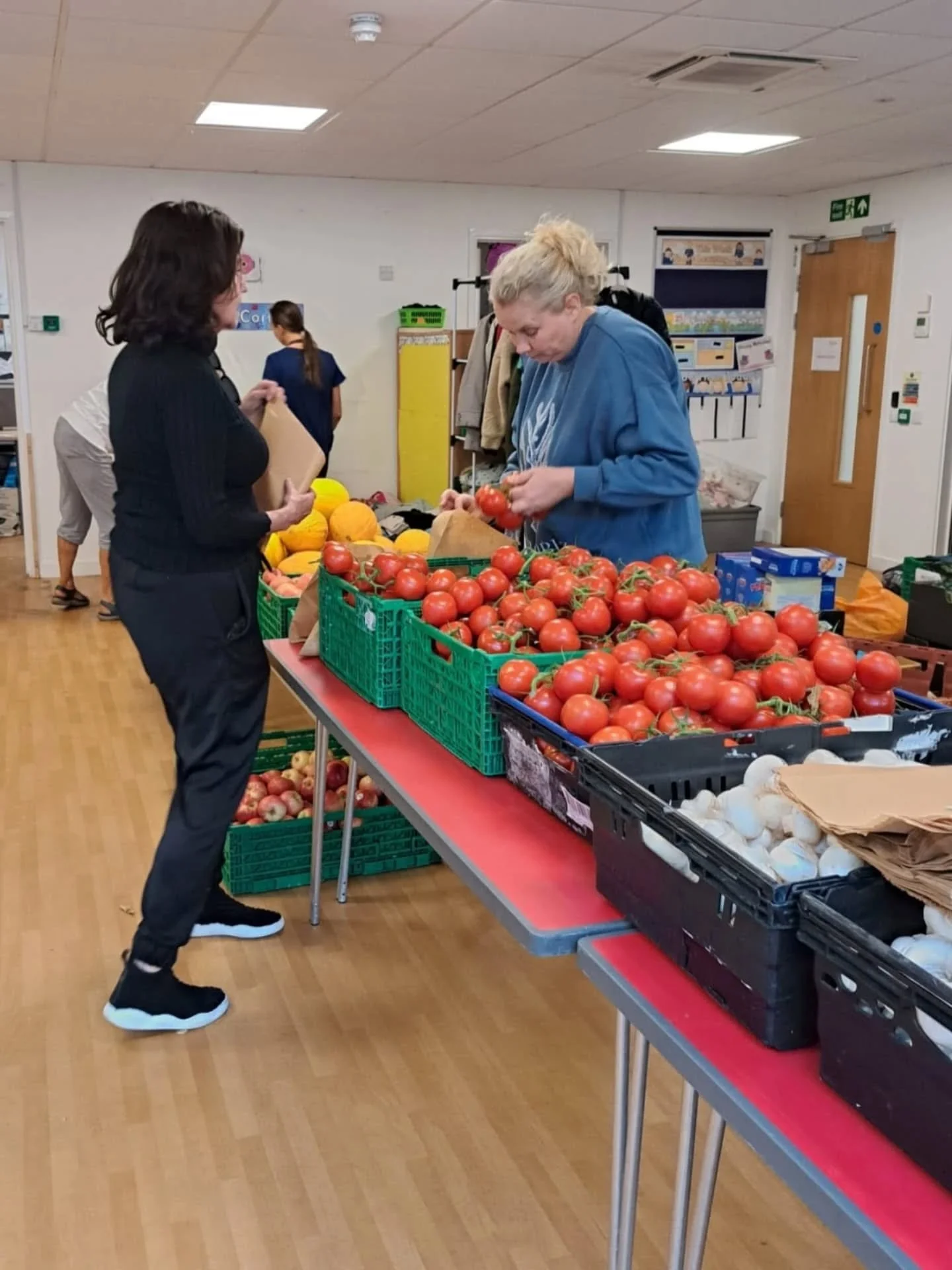 Thank you to our amazing volunteers who came together to prepare fresh fruit and vegetables for our second and third Fresh Food Bank of the summer. Your kindness and energy truly shine through. 🙌🌟

For many families, the school holidays can be a ch