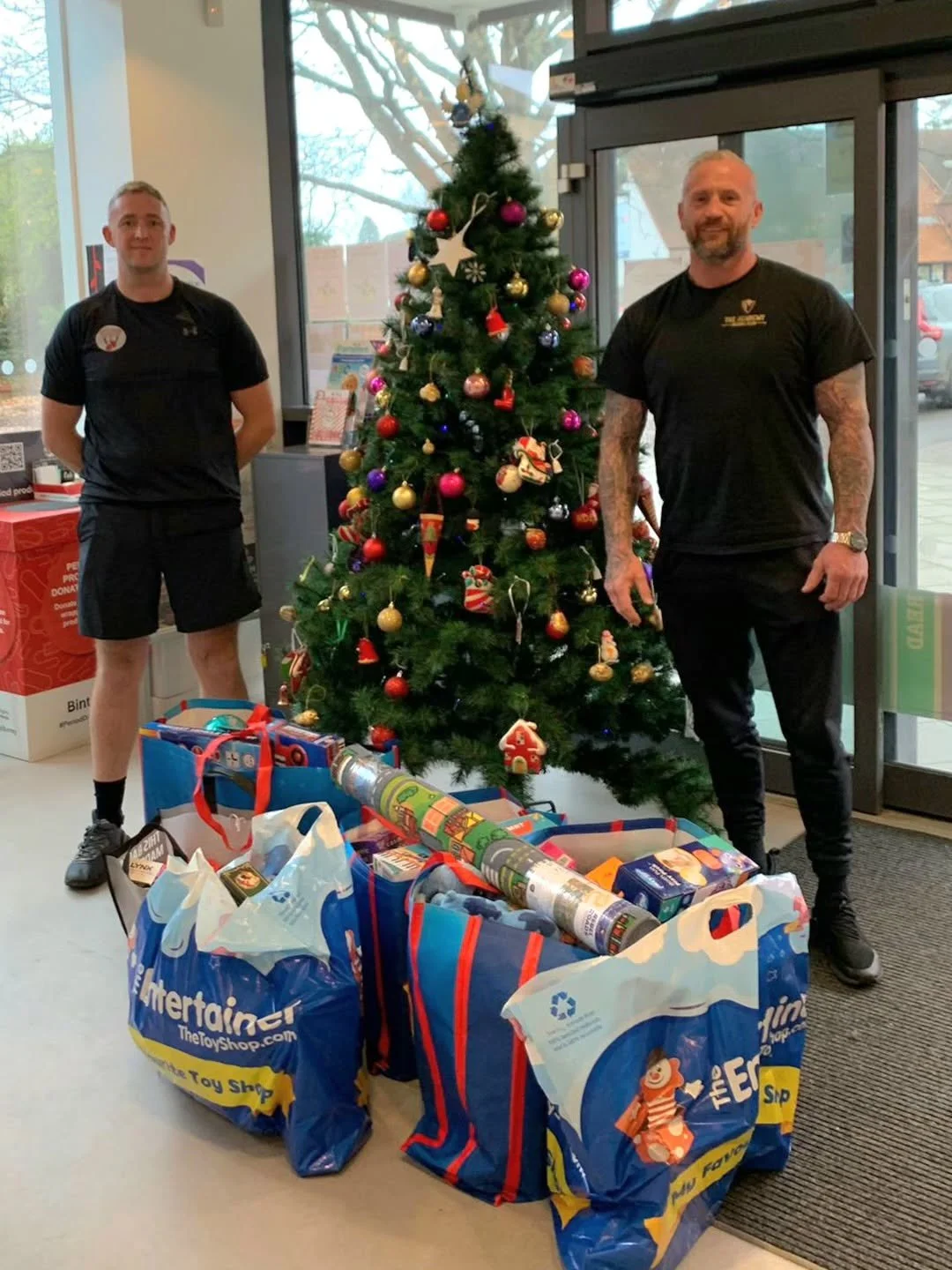 Thank you so much to @theacademyboxingclub for donating these amazing children&rsquo;s toys! 🎄🎁

Your generosity will help ensure vulnerable children wake up to something special this Christmas, bringing comfort, joy and a moment of magic they trul
