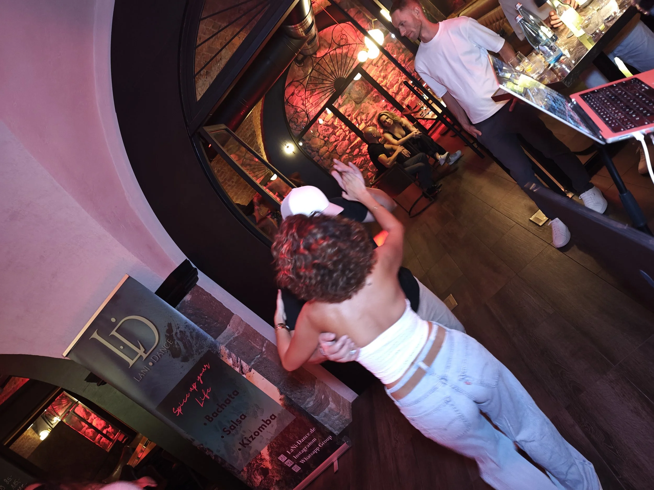 social monday salsa (3).jpg
