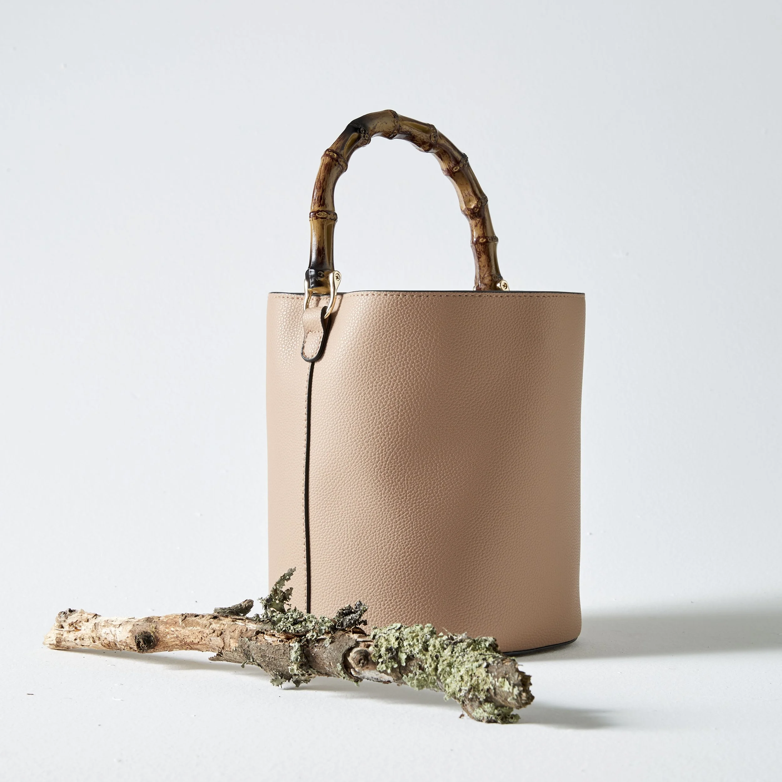 FASHION PRODUCT STYLING / PRODUCING - KMART DIGITAL CAMPAIGN