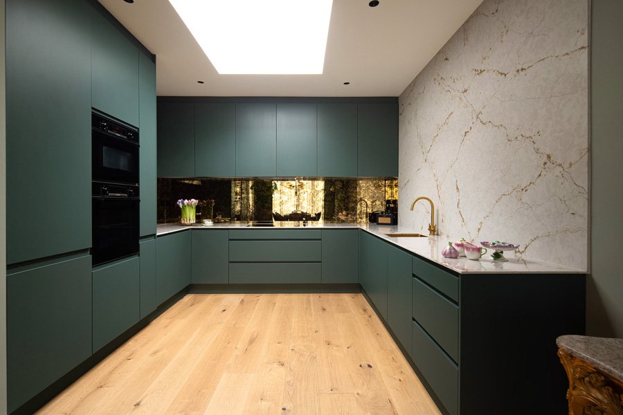 kitchen-with-silestone-le-chic.jpg