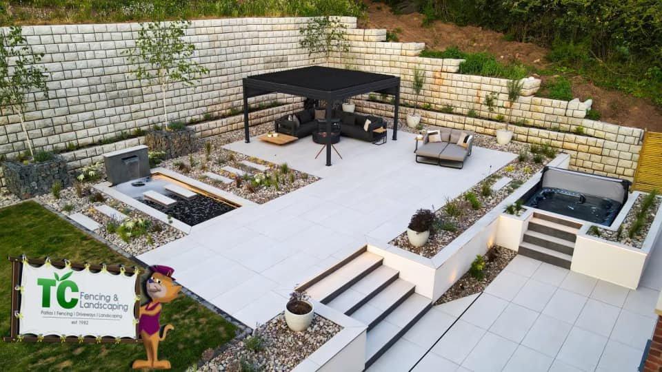 Captivating garden focal points that draw the eye and create a sense of wonder.