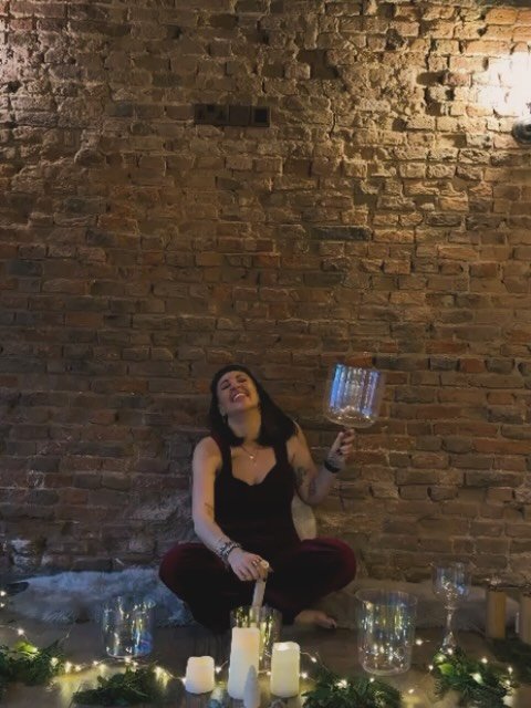 Heyyyyyy 💁🏻&zwj;♀️🙋🏻&zwj;♀️

So we&rsquo;re back, the tree&rsquo;s down, no more sparkly lights with the morning coffee sips and no more pine needles embedding in socks with each step and it&rsquo;s all new year, new you, a million messages of ch