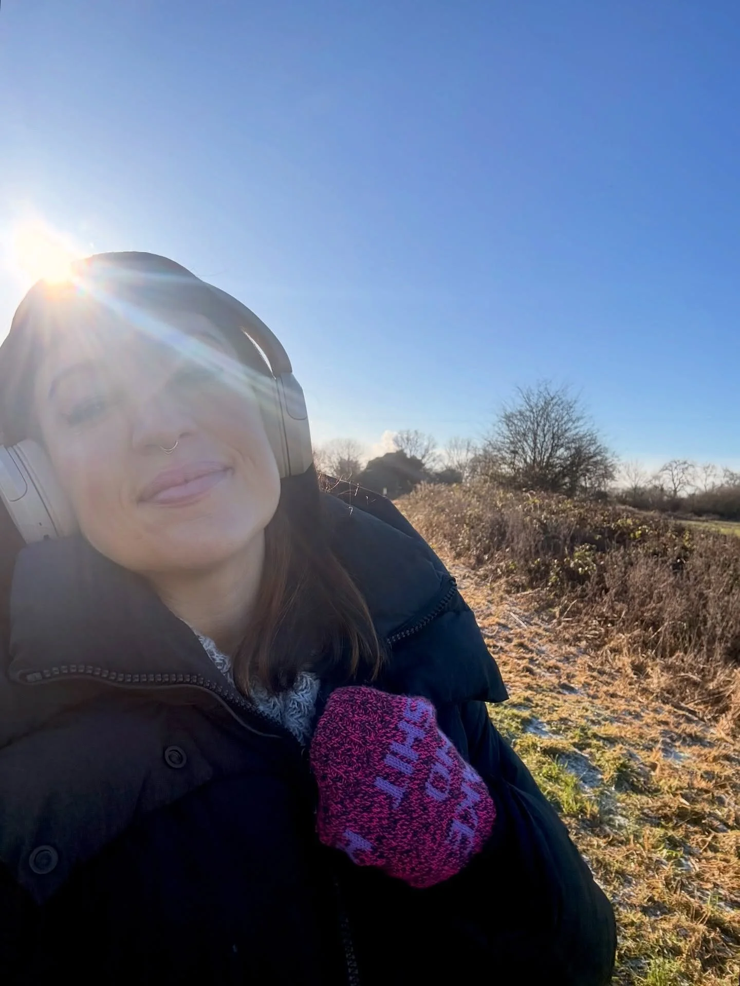 We&rsquo;re in&hellip; first week ✔️ 

Some pics and bits of my likes and loves 🫶

1-2. The playground 
3-5. First of the year @theyogabarnsouthcave Floating Soundbath was gorgeous 
6. @briannawiest 🤍
7. 👑 🐈&zwj;⬛ 
8. @laynescafe yum ✨
9. @embera