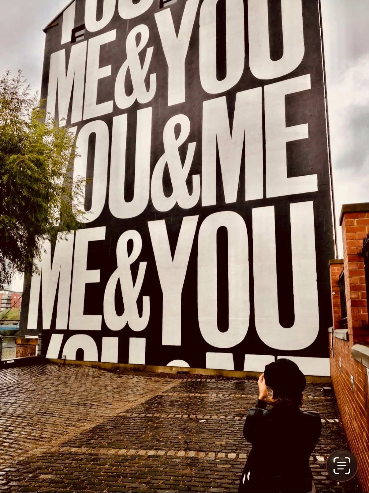 A week of creating new things in new spaces, the best 1:1 clients, sound, cacao, cards, back in our favourite place and the wedding of the year 🤍

1. Throwback to &lsquo;21 seeing @anthonyburrill for Valentines&rsquo;s Day @nathanwright11 
2. New th