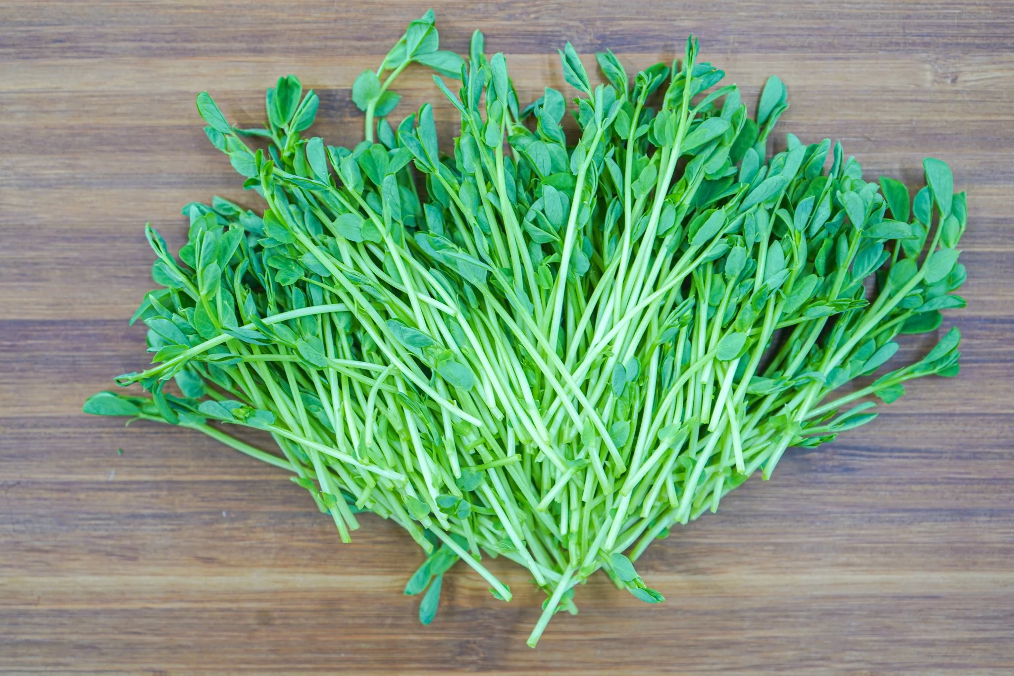 10 Ways to Use Pea Shoots