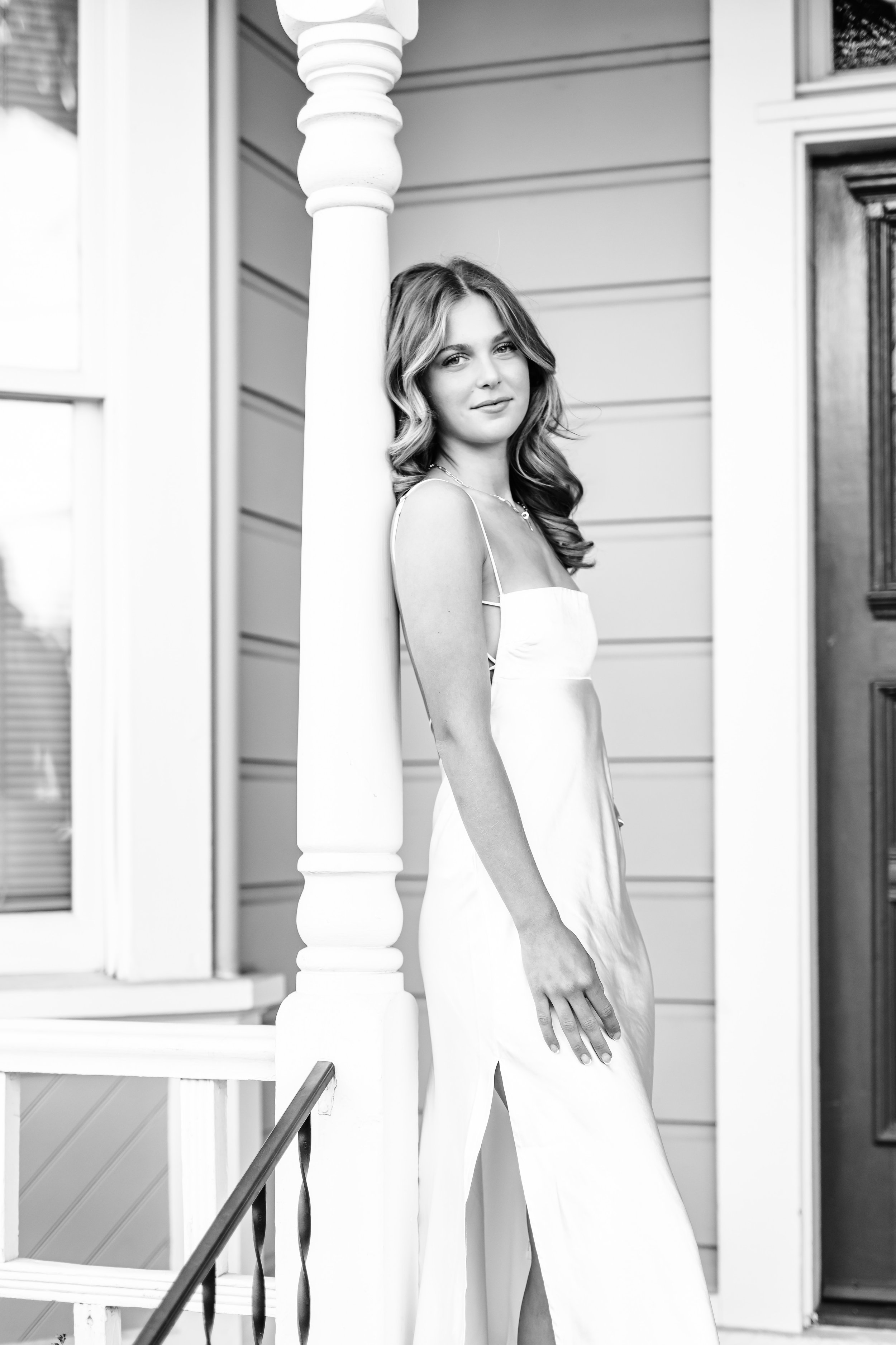 Viola Senior 2023 _ AK3_8902_verticalbw.jpg