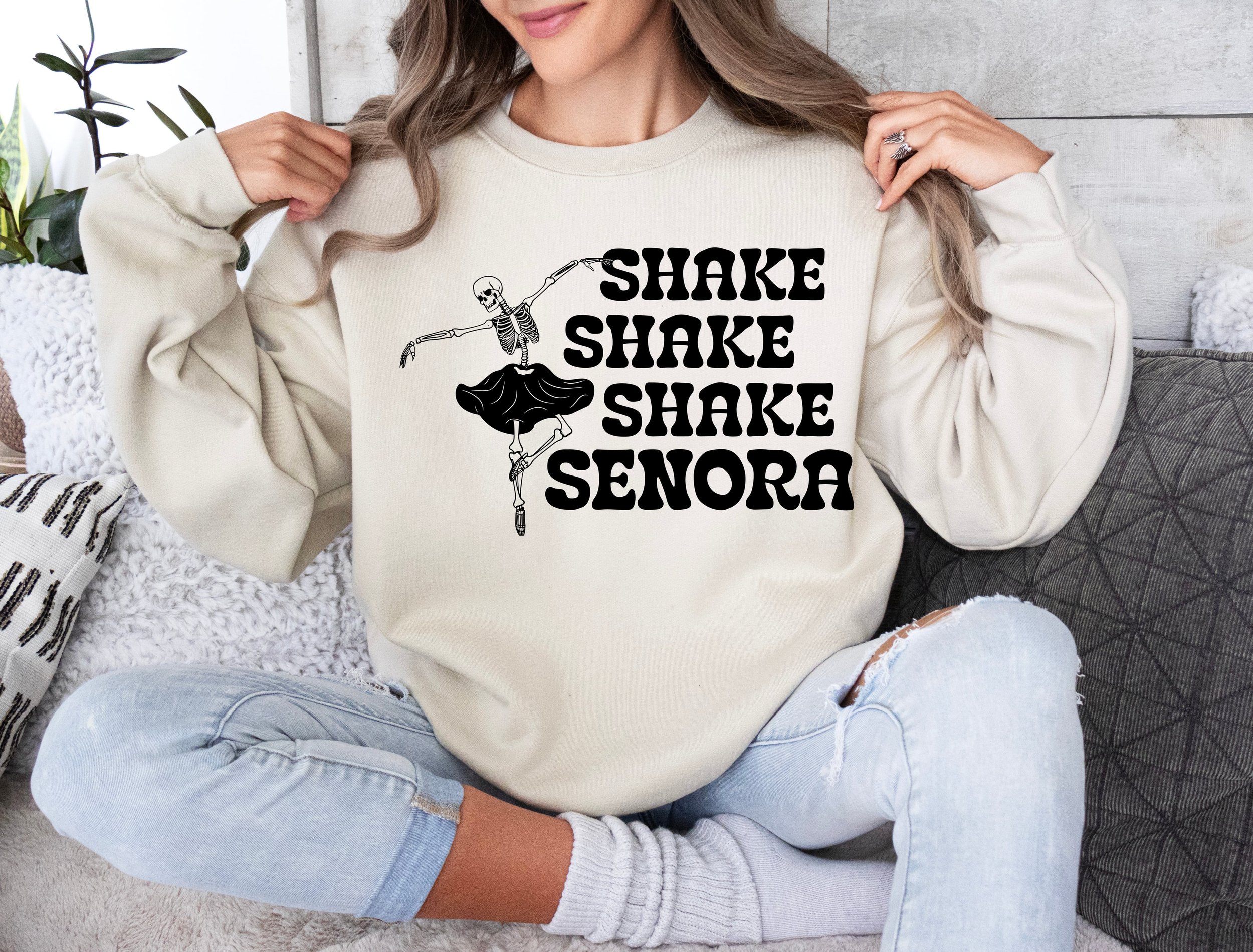 Sweatshirt-min.jpg