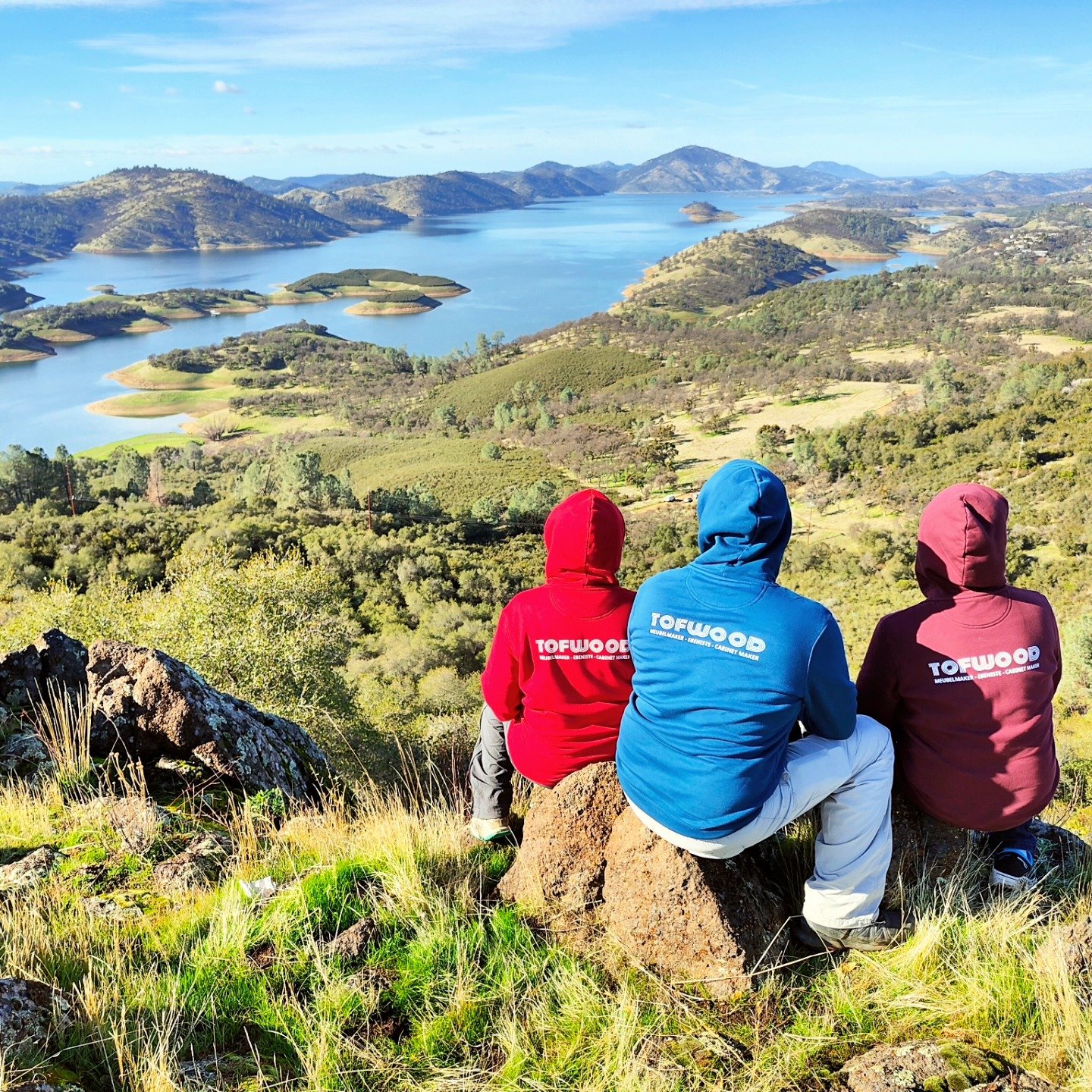 Looking forward to a woody 2025 with plenty of "Tof" projects
.
.
.
.
.
.
#woodmakerwayoflife #ebenisterie #&eacute;b&eacute;nisterie #&eacute;b&eacute;niste #artisanat #bois #woodwork #diywood #menuiserie #wood #decoration #bois #surmesure