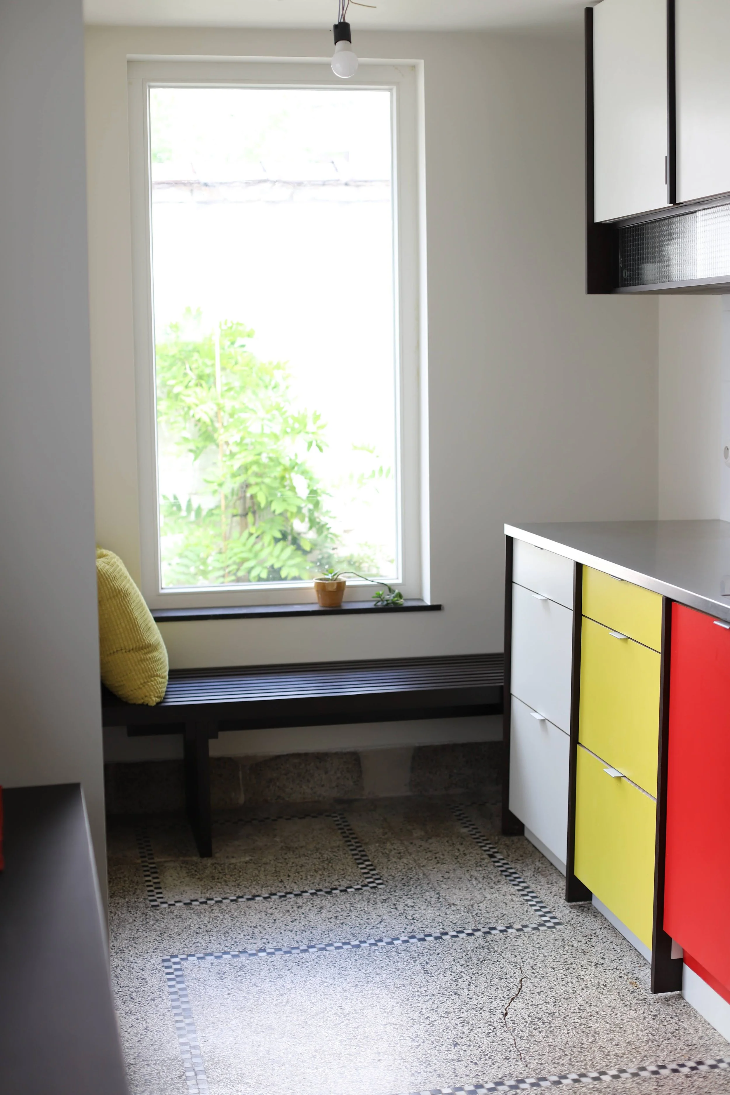 noppebeatrijs_bank en tafel voor keuken_ontwerp en afwerking_5.JPG